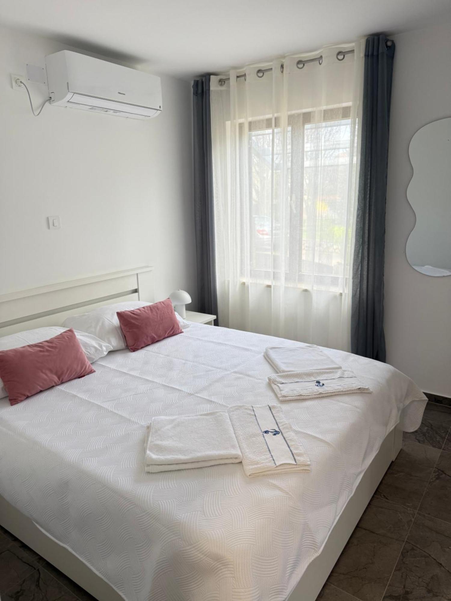 Apartments Zivko Malinska Extérieur photo