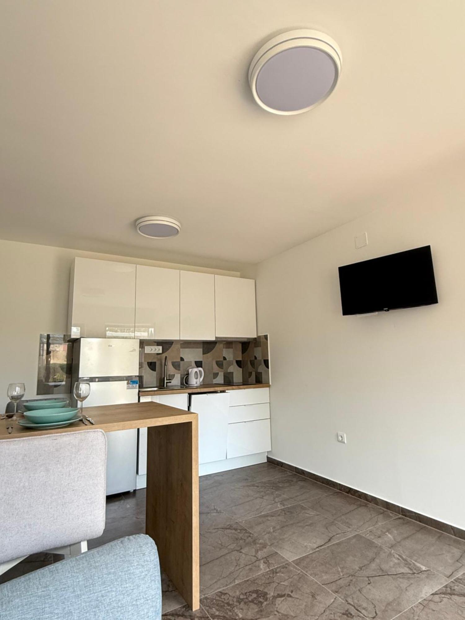 Apartments Zivko Malinska Extérieur photo